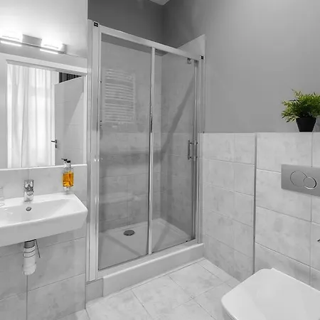 Cinema - Piotrkowska Hotel apartamentowy 3*