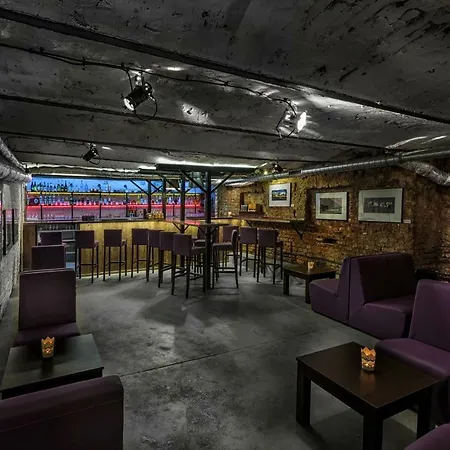 Hotel apartamentowy Cinema - Piotrkowska 3*